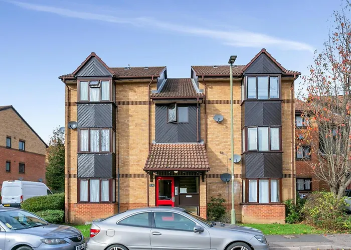 Aryas Apartments London